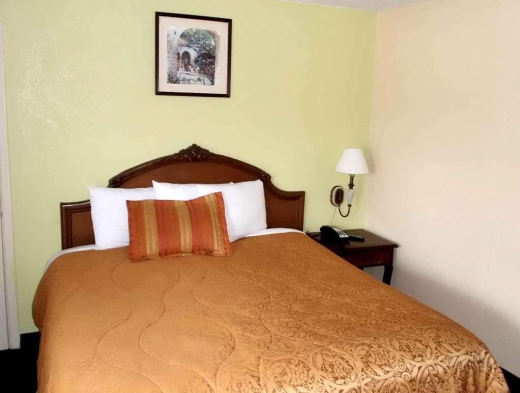 America'S Best Inn & Suites-ليكلاند الغرفة الصورة