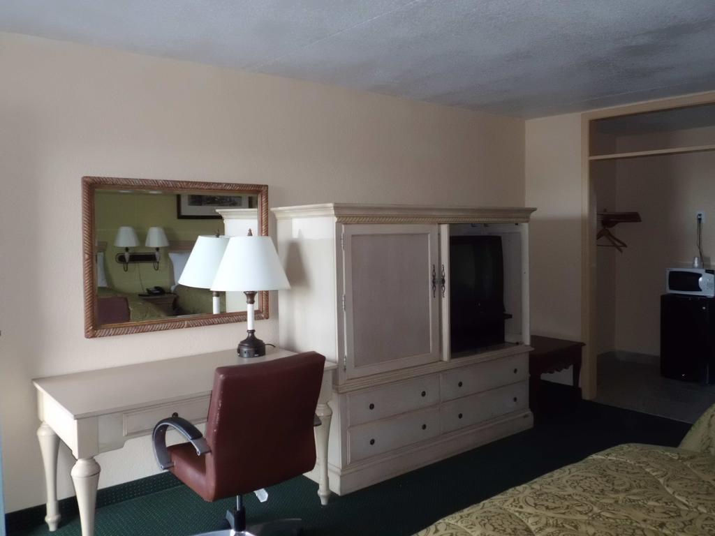 America'S Best Inn & Suites-ليكلاند المظهر الخارجي الصورة