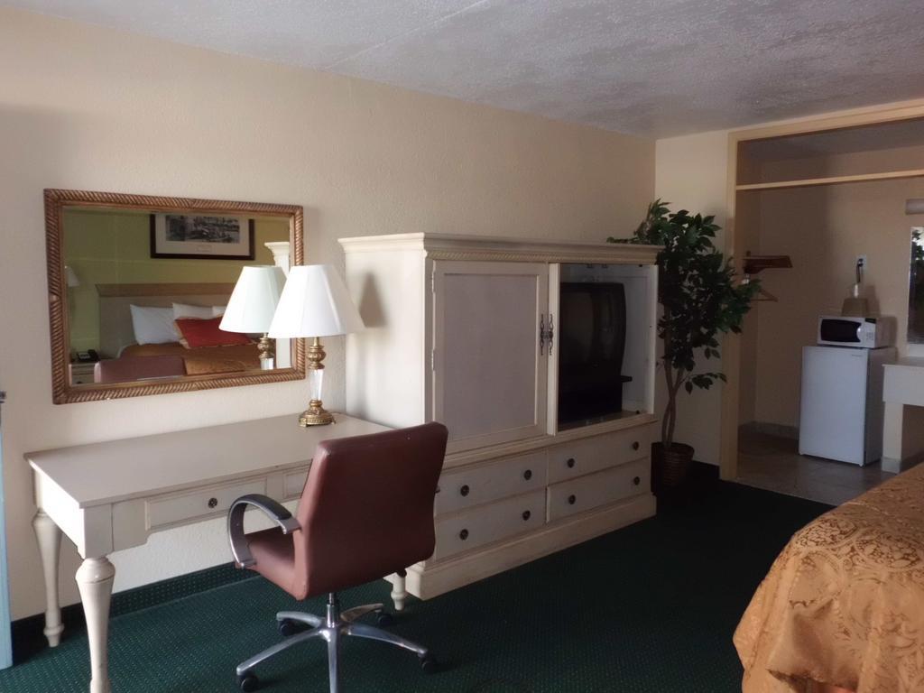 America'S Best Inn & Suites-ليكلاند المظهر الخارجي الصورة